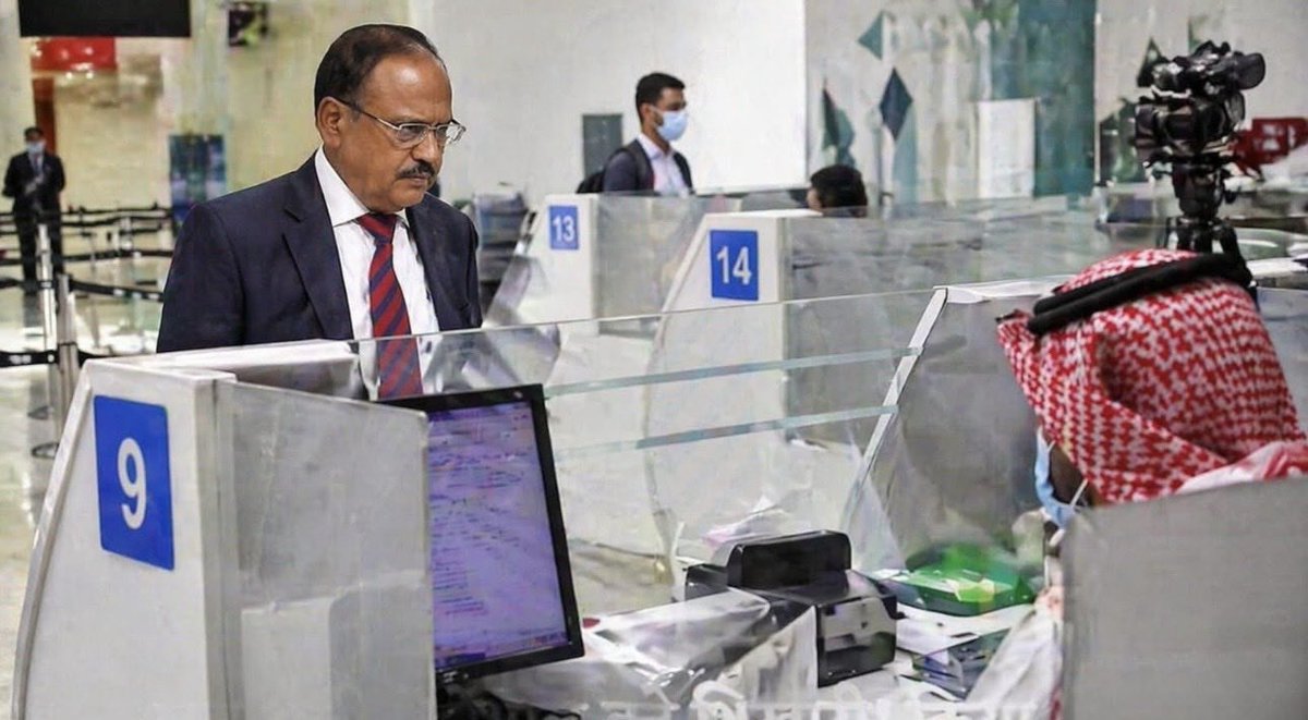 🚨🇮🇳🇸🇦 Saudi Arabia refused protocol to Indian NSA Ajit Doval  stand at the KSA airport immigration counter..
#CDFAsimMunirSavedWorld