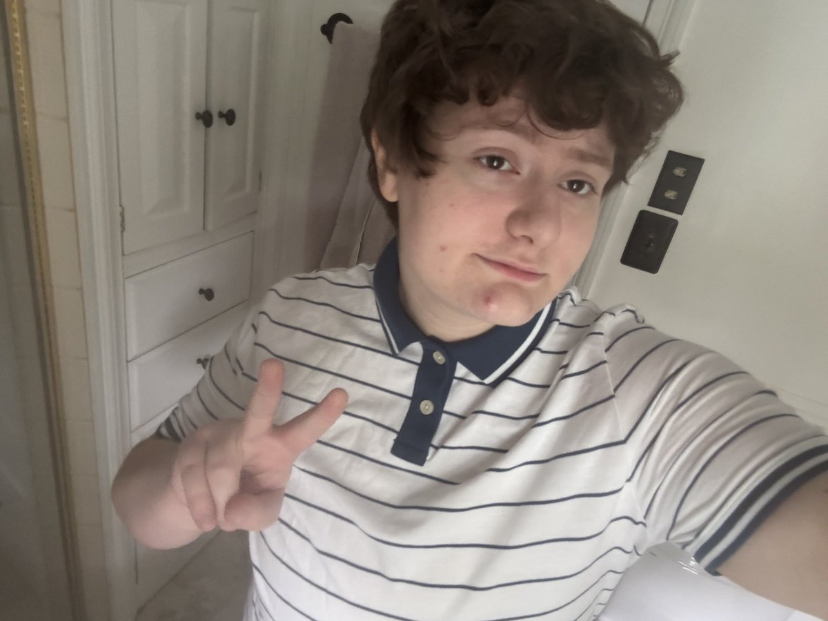 Sebastian #zsigbftwt tweet media