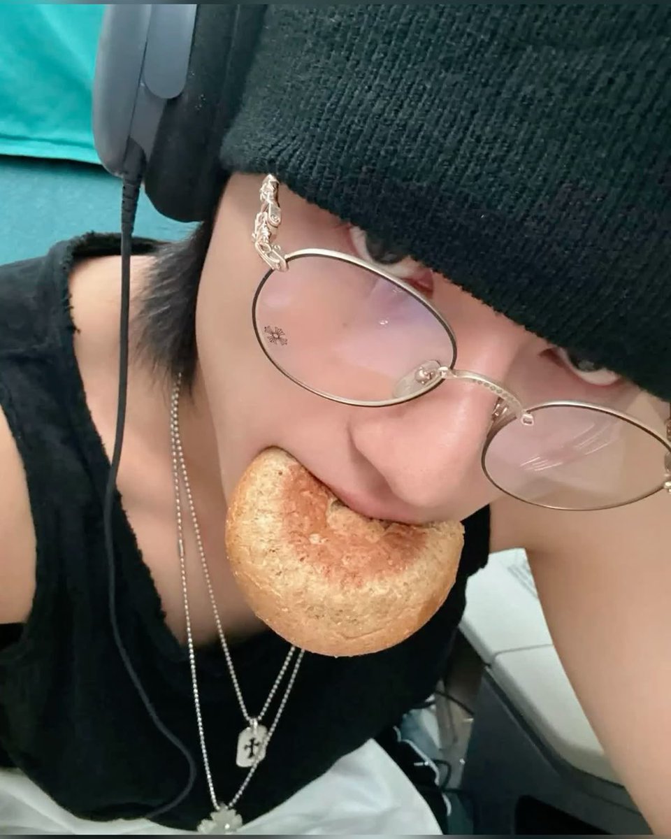 𐔌՞. ara .՞𐦯 tweet media