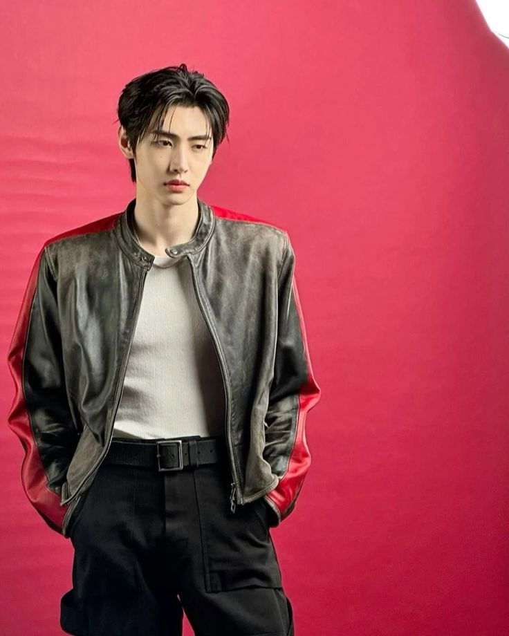 selfolssi ♤ tweet media