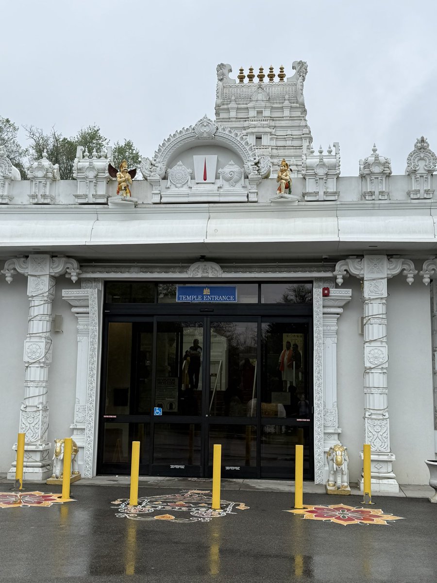KanthuSpeaks's tweet photo. #SVTemple #Pittsburgh ππ½π https://t.co/LZBDhhmTdn