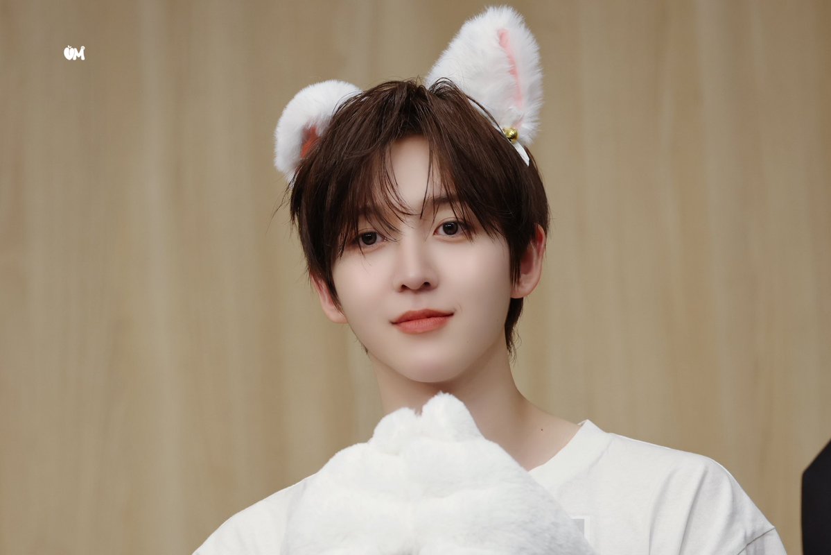 VitaMegaDh's tweet image. 260424 위드뮤 대면

고양이 분양합니다

#킥플립 #KickFlip #동현 #Donghyeon