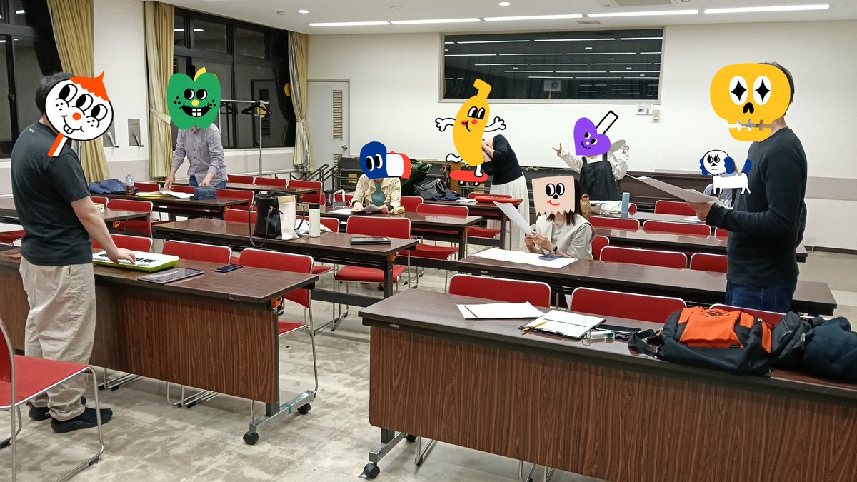 choir_EOS's tweet photo. 本日は見学者さんがいらっしゃって、入団されました😆
練習の中で全員が全パート歌えるの凄いね。
雑談で平均律と純正律の話してたんだけど、感覚でその音は気持ち良くないってなるの面白いね。 https://t.co/fFLVhGiSiK