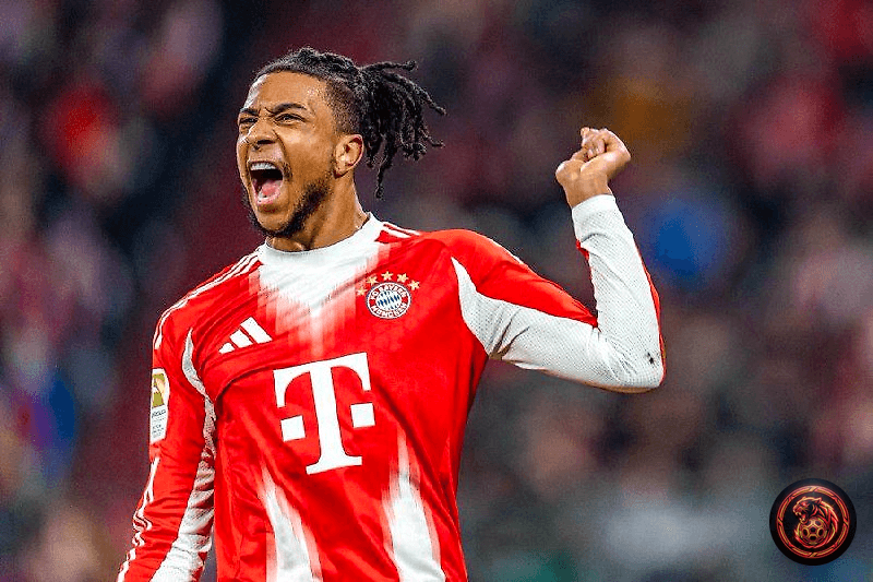 FootballGoalFC's tweet image. 🚨 𝗕𝗥𝗘𝗔𝗞𝗜𝗡𝗚

Michael Olise shines with Bayern Munich! ❤️🤍

This season he's on fire:  
⚽️ 21 goals  
🎯 26 assists  

Is he the game-changer Bayern needs?  

#FCBayern #Bundesliga #FootballTalent