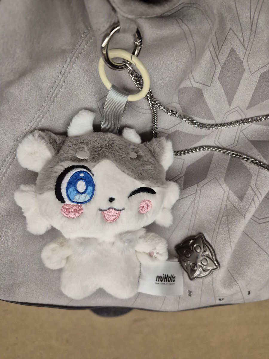 dreamcall1ng's tweet photo. Phainon chimera is way too cute to not pay attention https://t.co/HD4w2BbESB