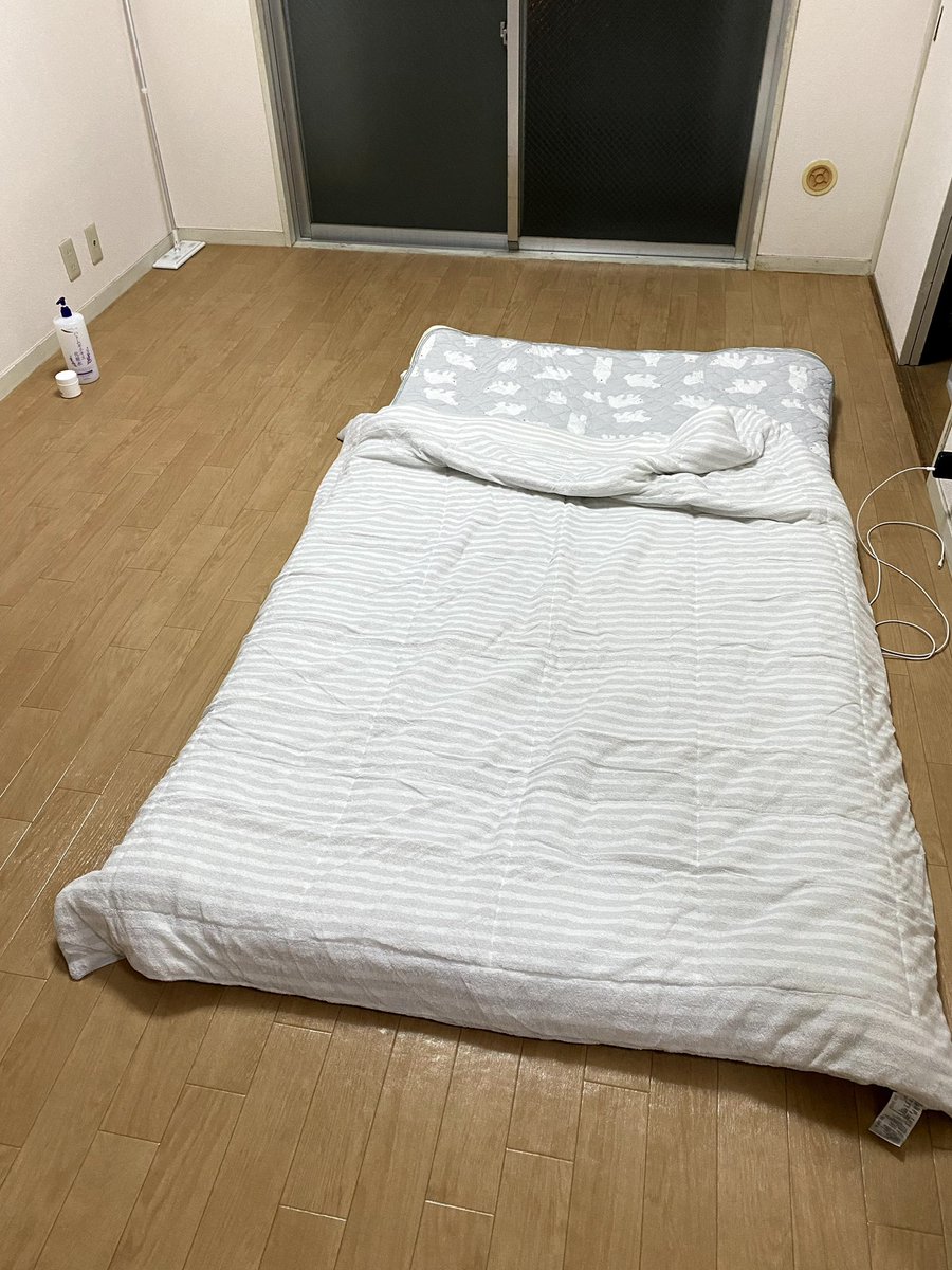 クレープ屋さん tweet media