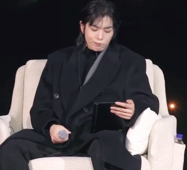 웅냥대표 tweet media