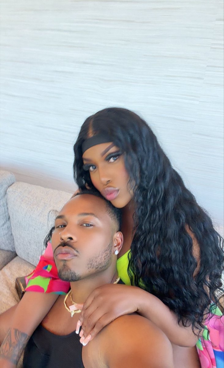 ohemartin tweet media