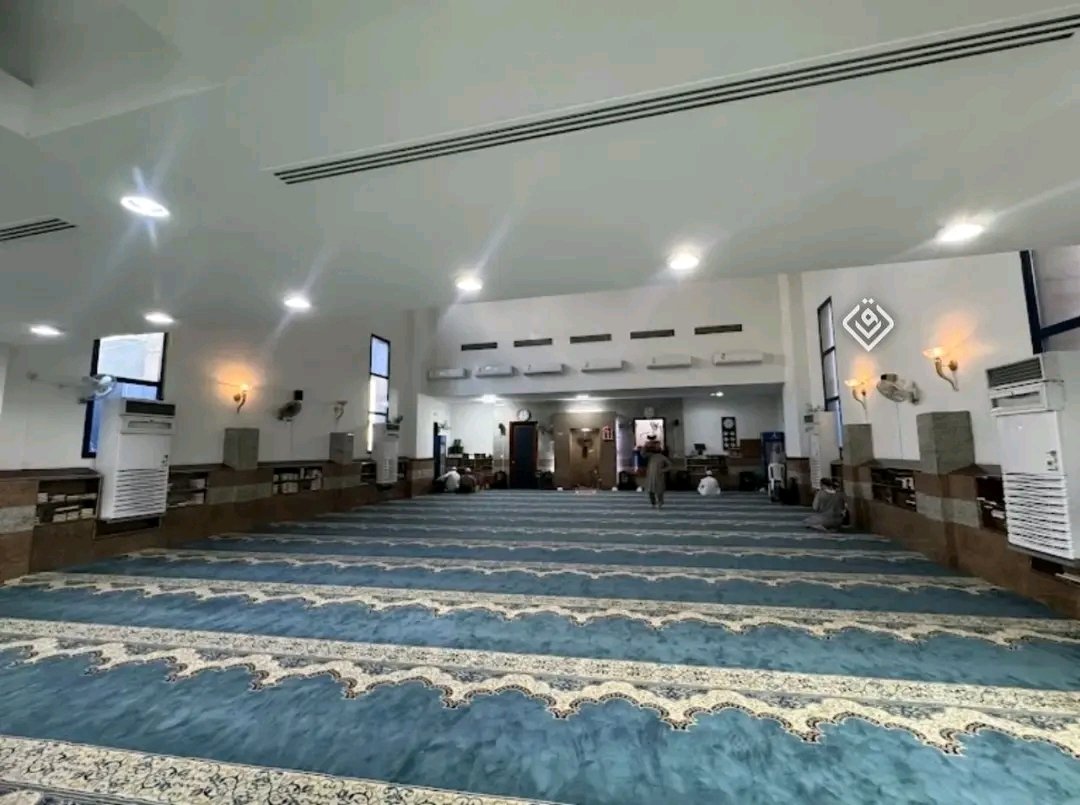 په دې مسجد کې رسول اللهﷺ د پېریانو سره لیدلي دي.