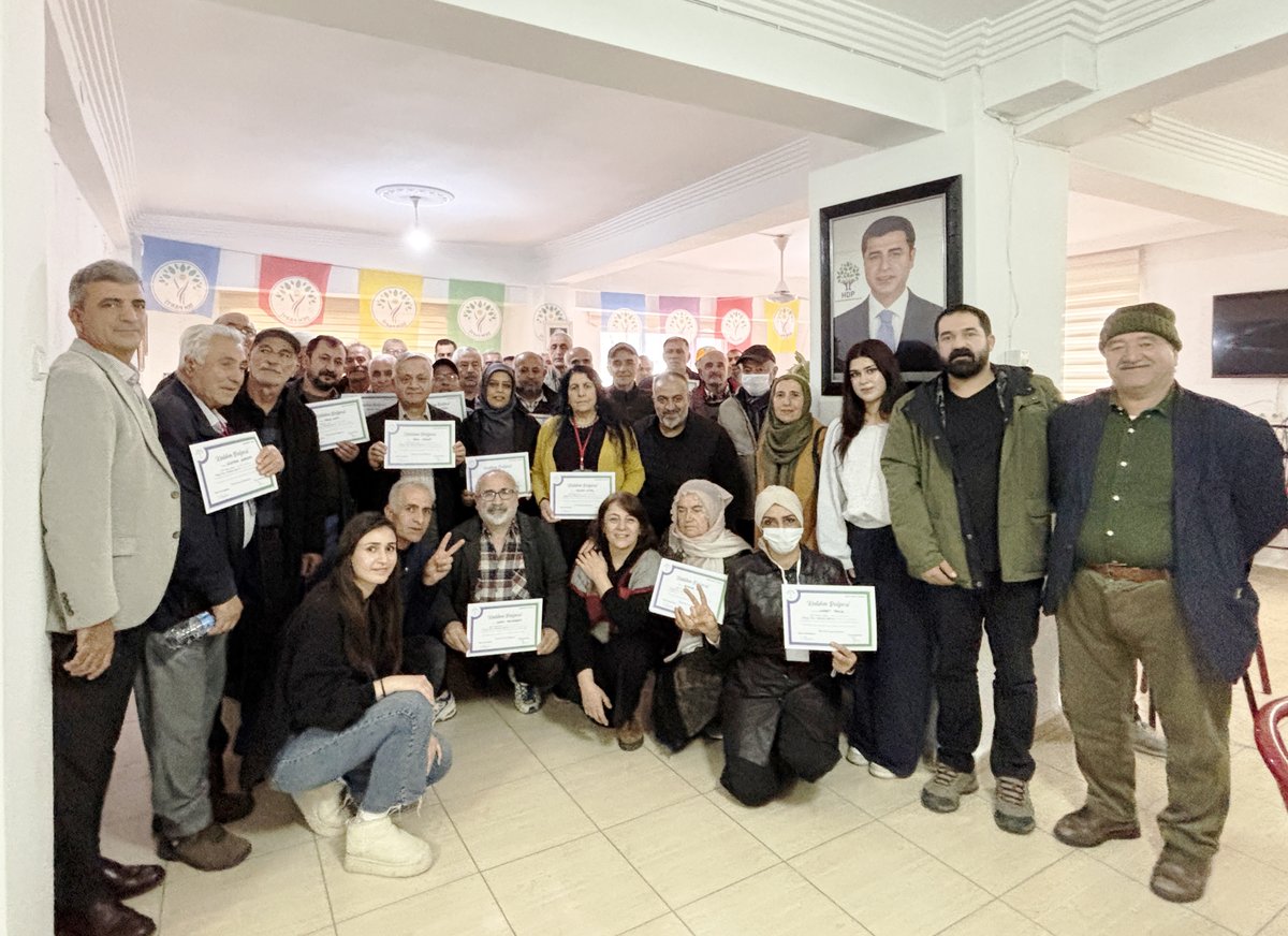DEM Parti Okulu tweet media
