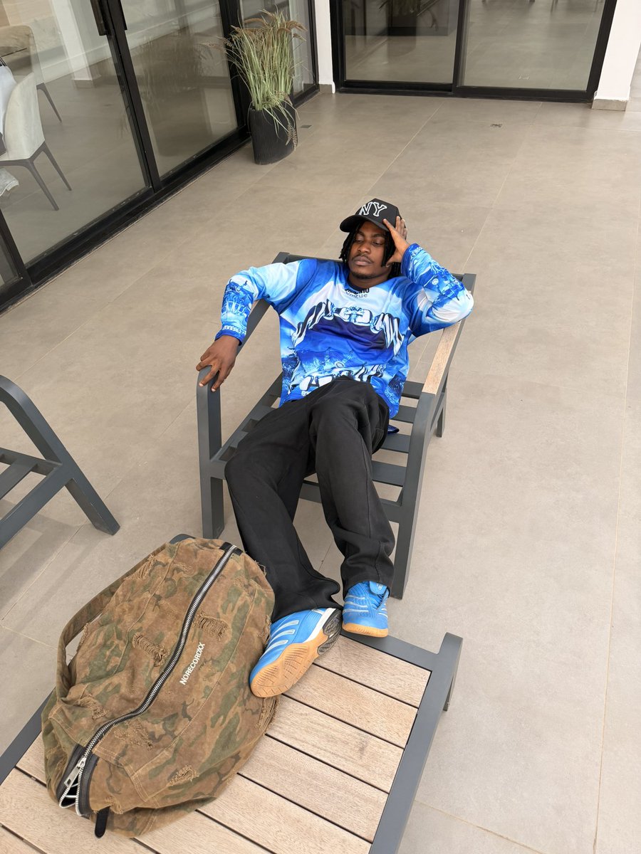 Dr Sneaker Nyame tweet media