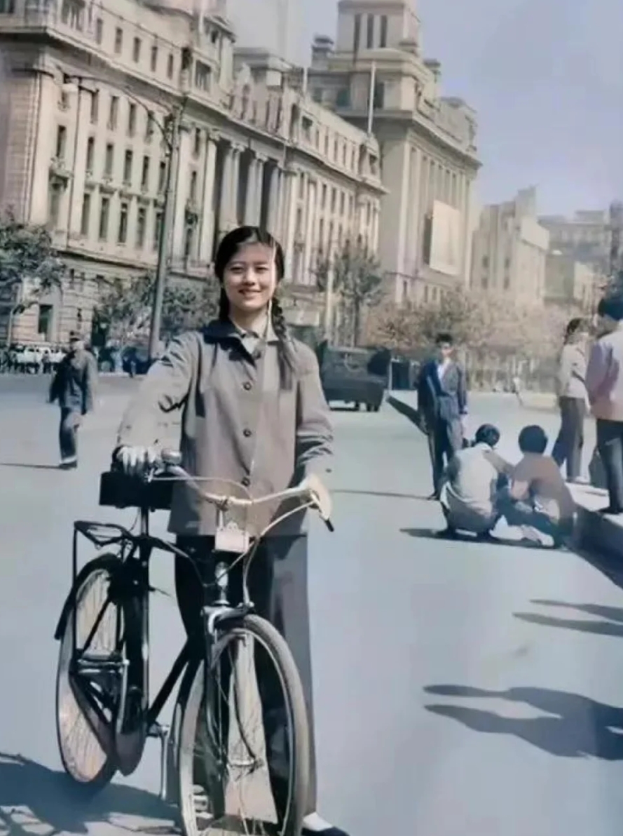 THE STOCK COMPANY tweet media