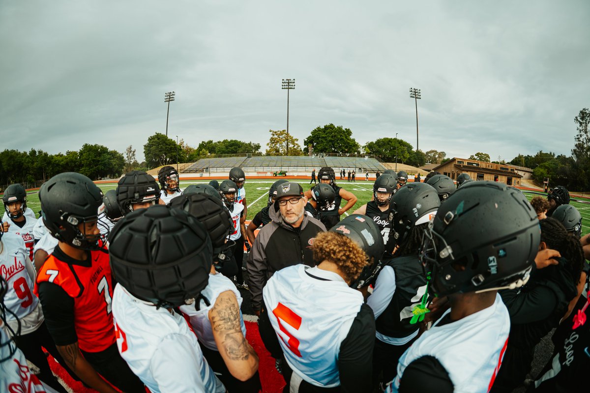 JamaniHampton's tweet photo. Spring Ball at the LOOP!  Week 1 Down ✅   #Looproad 🦉 https://t.co/QHVOXkY5ck