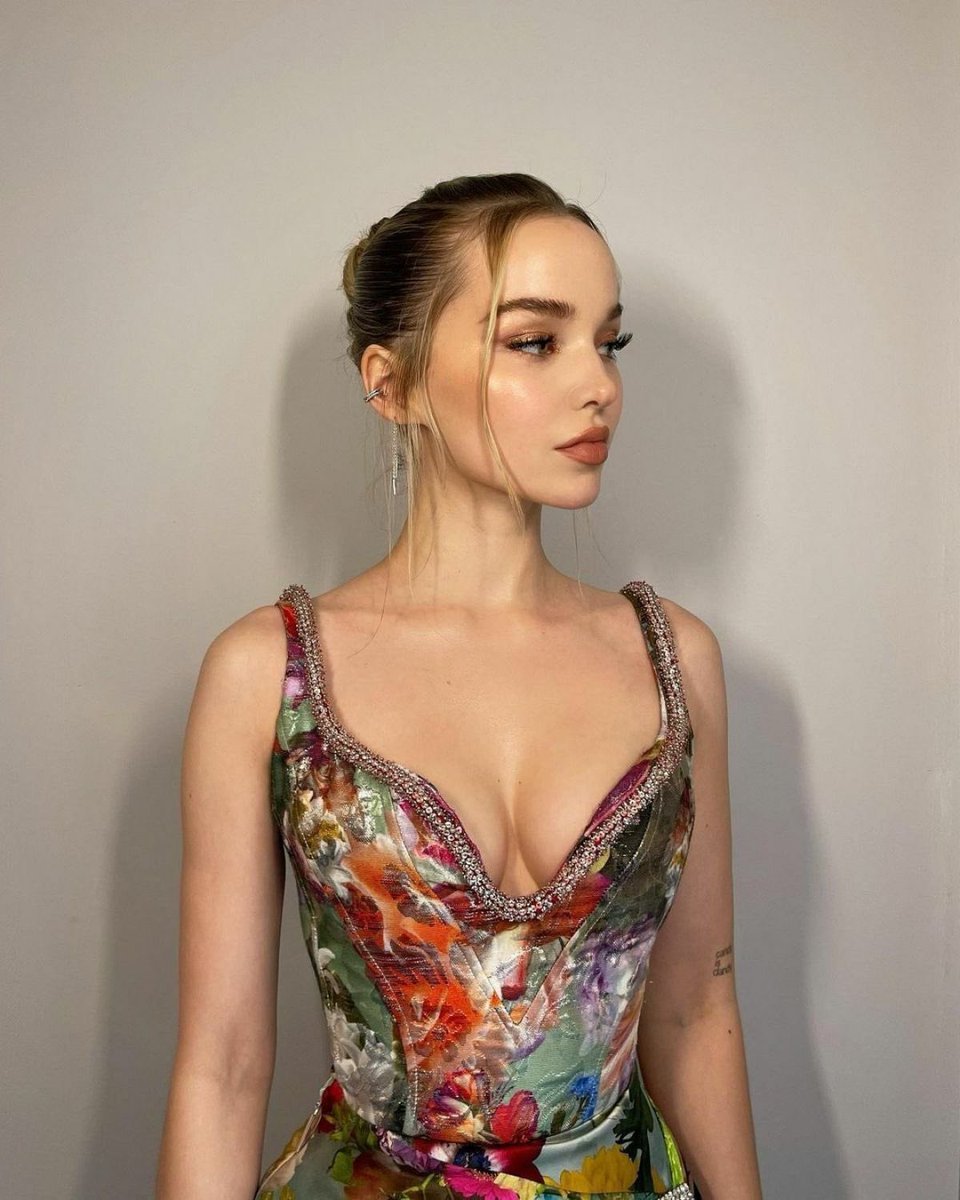 ℛosalya. tweet media