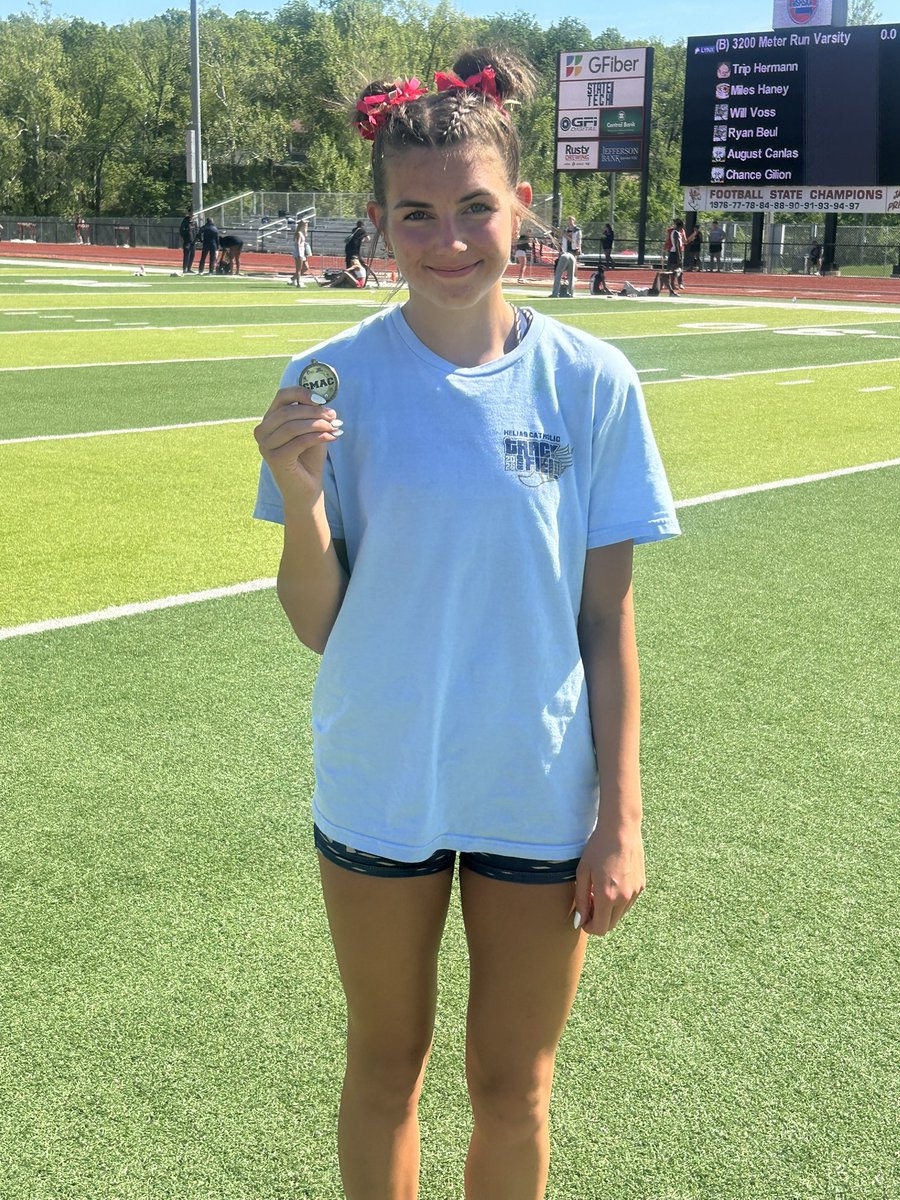 Helias Track & Field tweet media