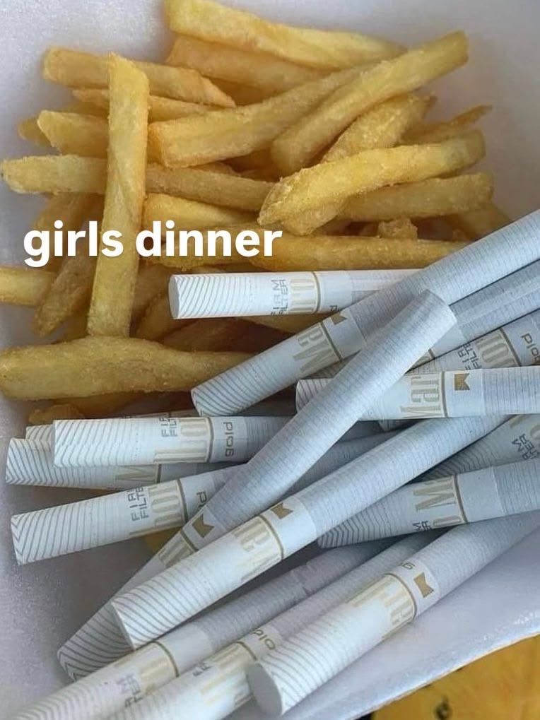 sweeetcurls's tweet image. #girldinner #smoking #cigarettes #yumyum