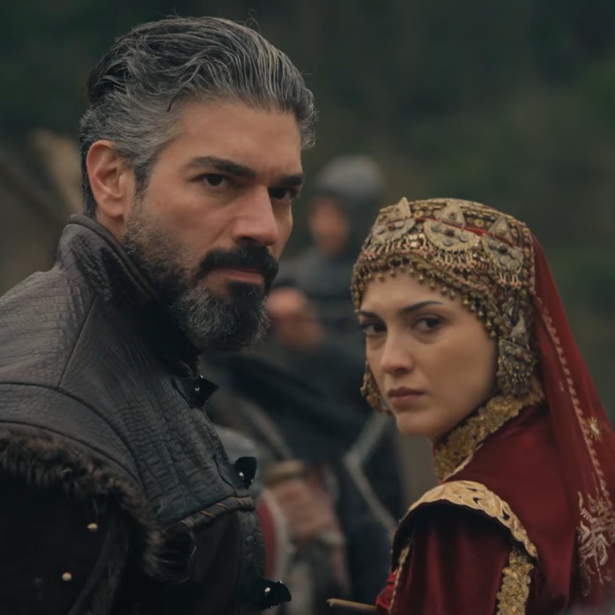 akcoraninfatma's tweet photo. can’t stop thinking about this now this is crazy her facial expressions flip a 180 shes looking at him like hes her everything AAAHHH #fatvius #kuruluşorhan https://t.co/o4uOXCThr5