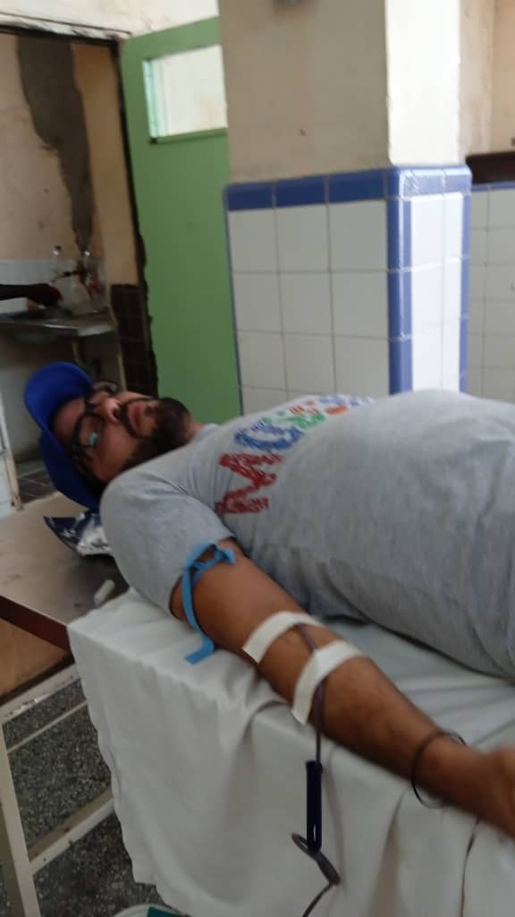 En el día de hoy trabajadores de la Dirección General de Salud de nuestro municipio participan en donación de sangre,  como parte de las actividades en saludo al 1 de mayo ,agradecer por este gesto de infinito amor ,altruismo y humanismo .
#PinarDelRío
#LaPatriaSeDefiende