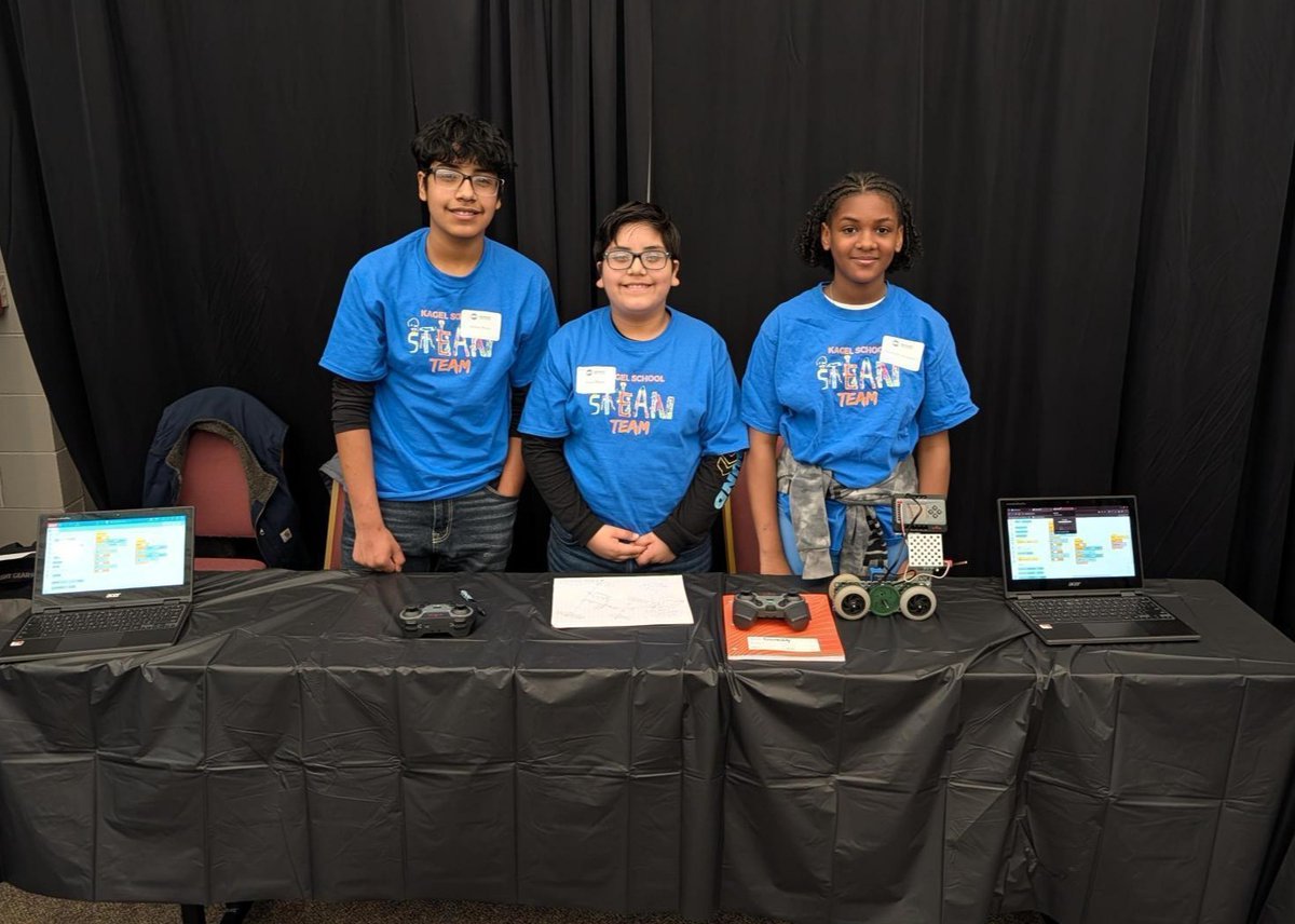 PLTWorg's tweet image. Check-out the recent PLTW Student Showcase from @ where over 3,000 students are learning in PLTW classrooms!

Did you know that events like these happen across the country and truly display the future of #STEMeducation and #CareerTechEd driven by amazing educators, strong