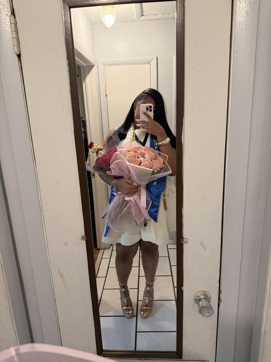 Shaniya no H 😒 tweet media