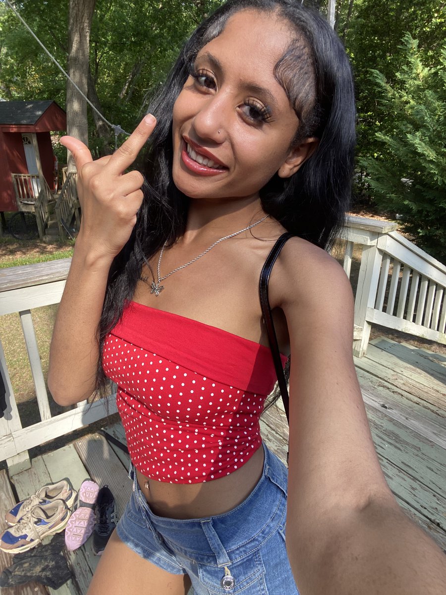 vee 🇩🇴 tweet media