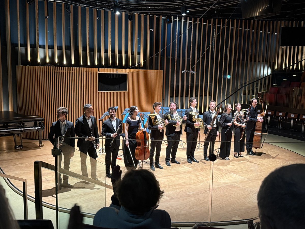 JPCarpentierUE's tweet image. J’ai eu la chance de participer, en qualité de Consul honoraire du #Luxembourg au 30e Festival de #Pâques de @DeauvilleFr grâce à l’aimable invitation de @PAugier, maire de Deauville et grand artisan de ce festival depuis sa création en 1997.

Je félicite les musiciens en