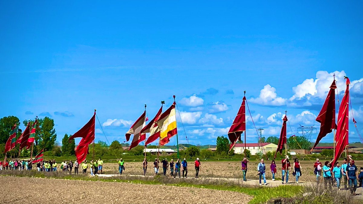 BorjaBarba's tweet image. De romería para airear al santo. 
Barrios de la Vega, #Palencia