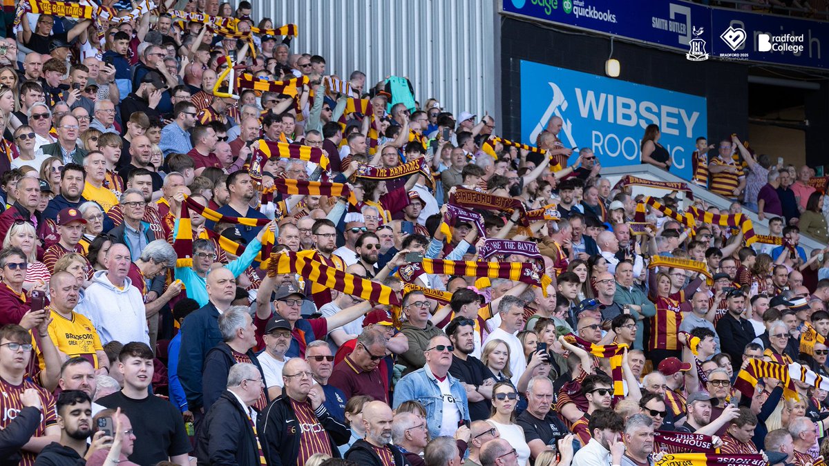 A slice of Bradford City history today. #bcafc finish the 2025-26 season with an average attendance of 20,444 - the highest for at least a century. 21,815 was the declared attendance average for 1921-22 but records were based on estimates pre-1925. An astonishing feat. 👏