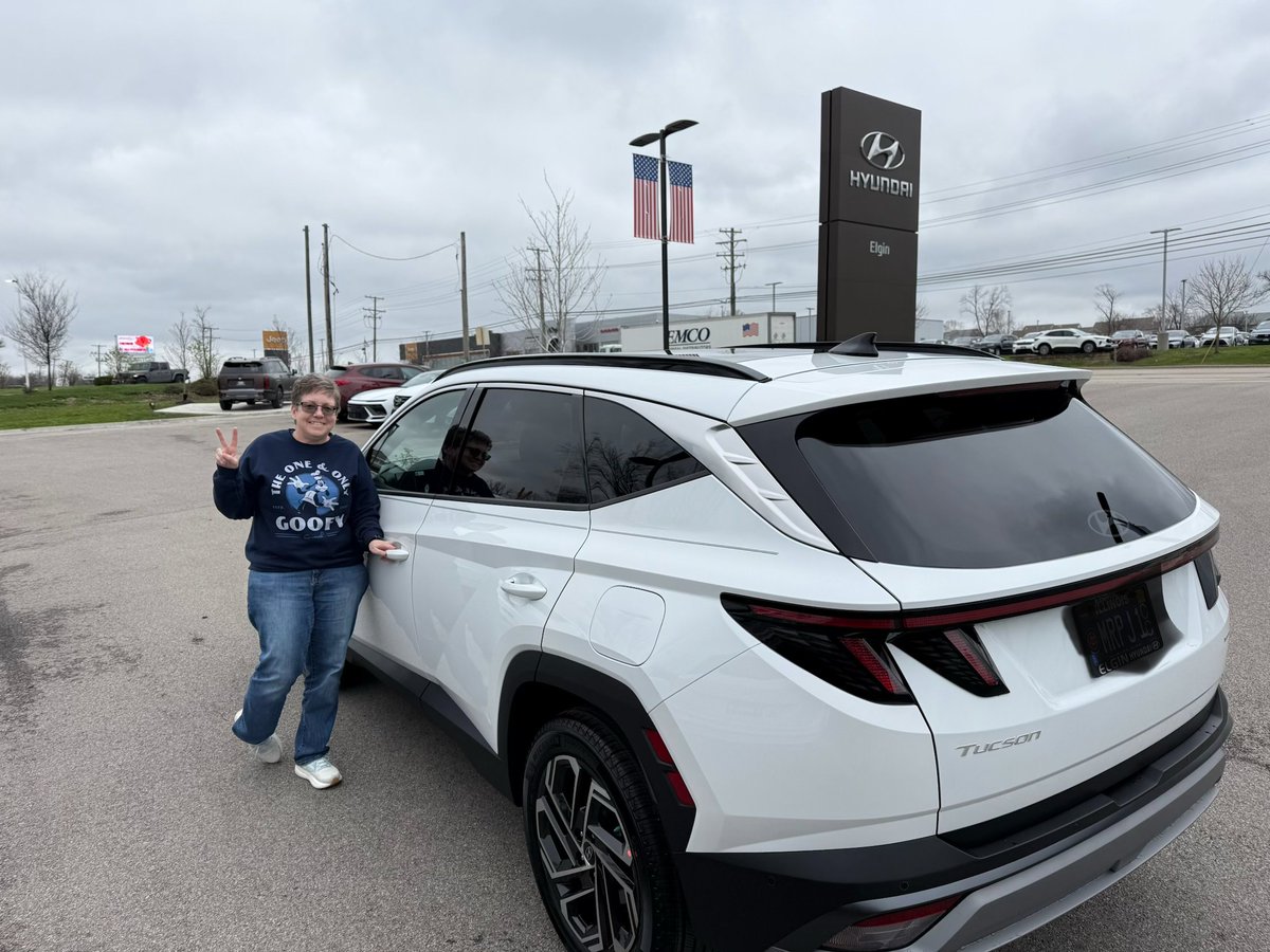 ElginHyundai's tweet image. Congrats on the Tucson and thank you for choosing us, Patricia! We appreciate your business! Enjoy!

#ElginHyundai #NewCar #Hyundai #ElginIL