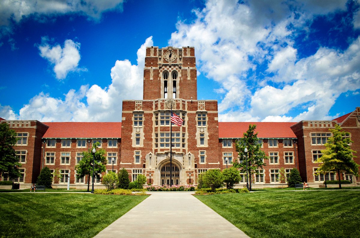 srcrenaissance's tweet photo. The call for papers for SRC 2026 is now out!  We invite you to submit a proposed paper for the 2026 meeting, which will be held at the University of Tennessee, Knoxville, October 23-24.  The deadline is July 1, 2026.  For the CFP, just follow this link:  https://t.co/VKw4Pb8V7y https://t.co/AdhuFRus6o