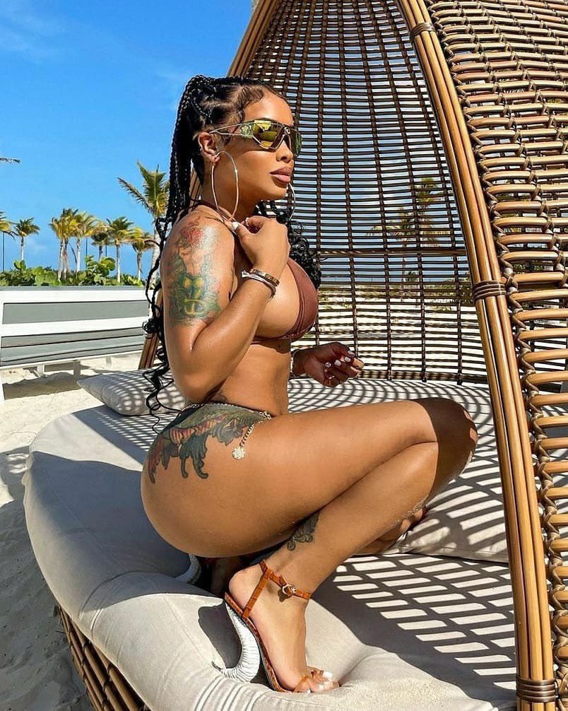 𝕴𝖙'𝖘 𝕯𝖗𝖊𝖆𝖒, 𝖇𝖆𝖇𝐲 ❦ ⚔️ ↳ NOT @DreamDoll tweet media