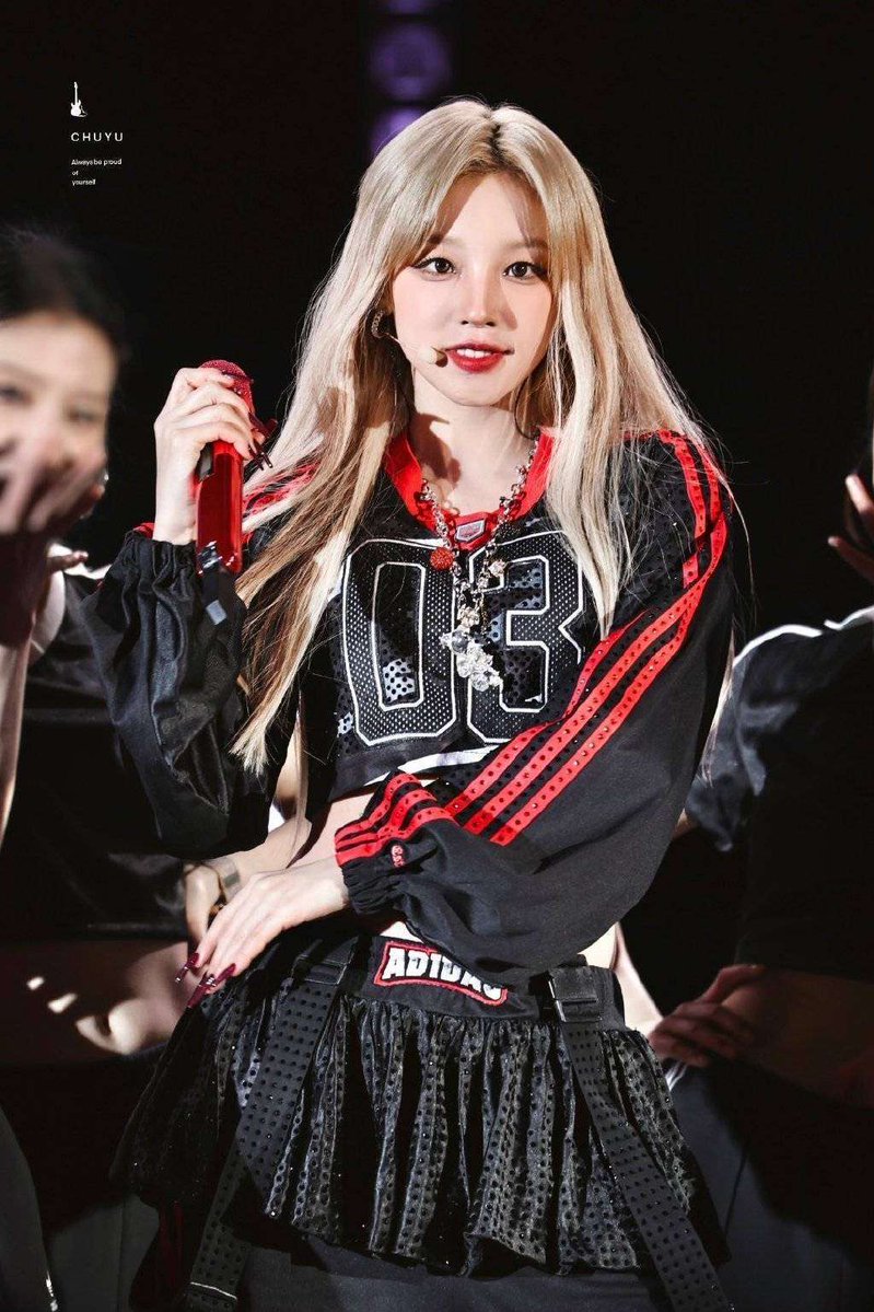 artemiy_krukov's tweet image. " Tonight’s show was chef’s kiss—energy, vocals, and lights that stole my heart! Who else left with a permanent smile  #LiveMusic #UnforgettableNight"