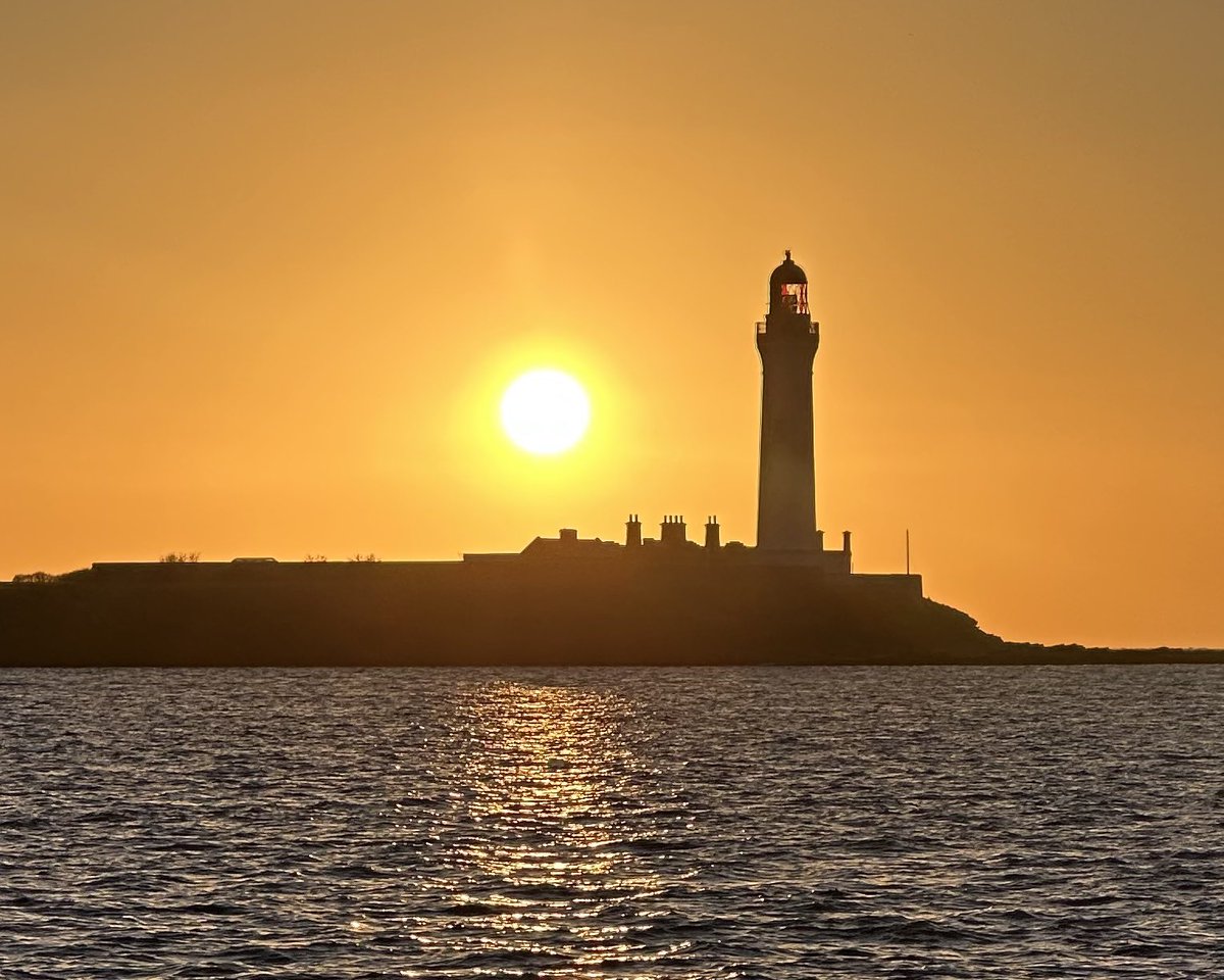 SeaMeakin's tweet image. Hoy High Lighthouse 🤩 #orkney