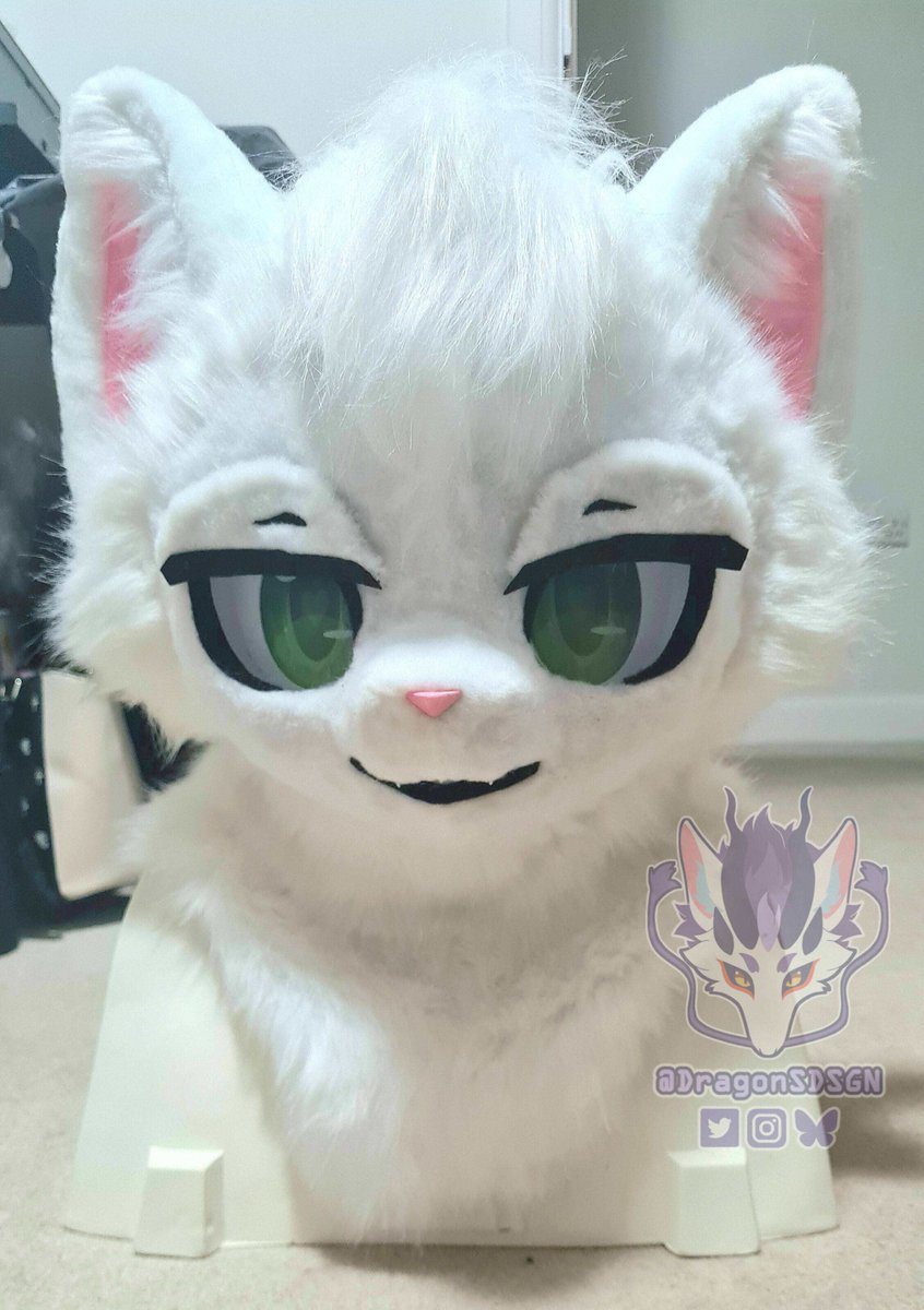 DragonSDsgn's tweet photo. Finished fursuit commission of this kitty cat! Liamm! 
#furry #kemono #fursuit #kemonofursuit https://t.co/iUvNvdtFYq