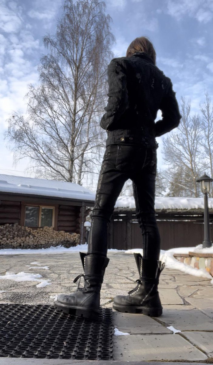 THE SMALL OTHER 𓆣 tweet media