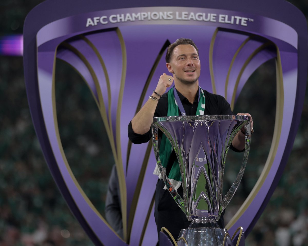 عمرو tweet media