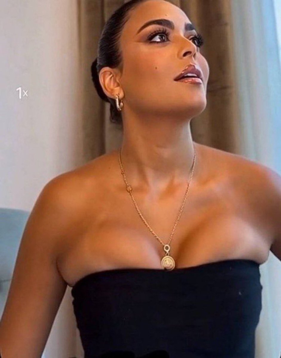 The King tweet media