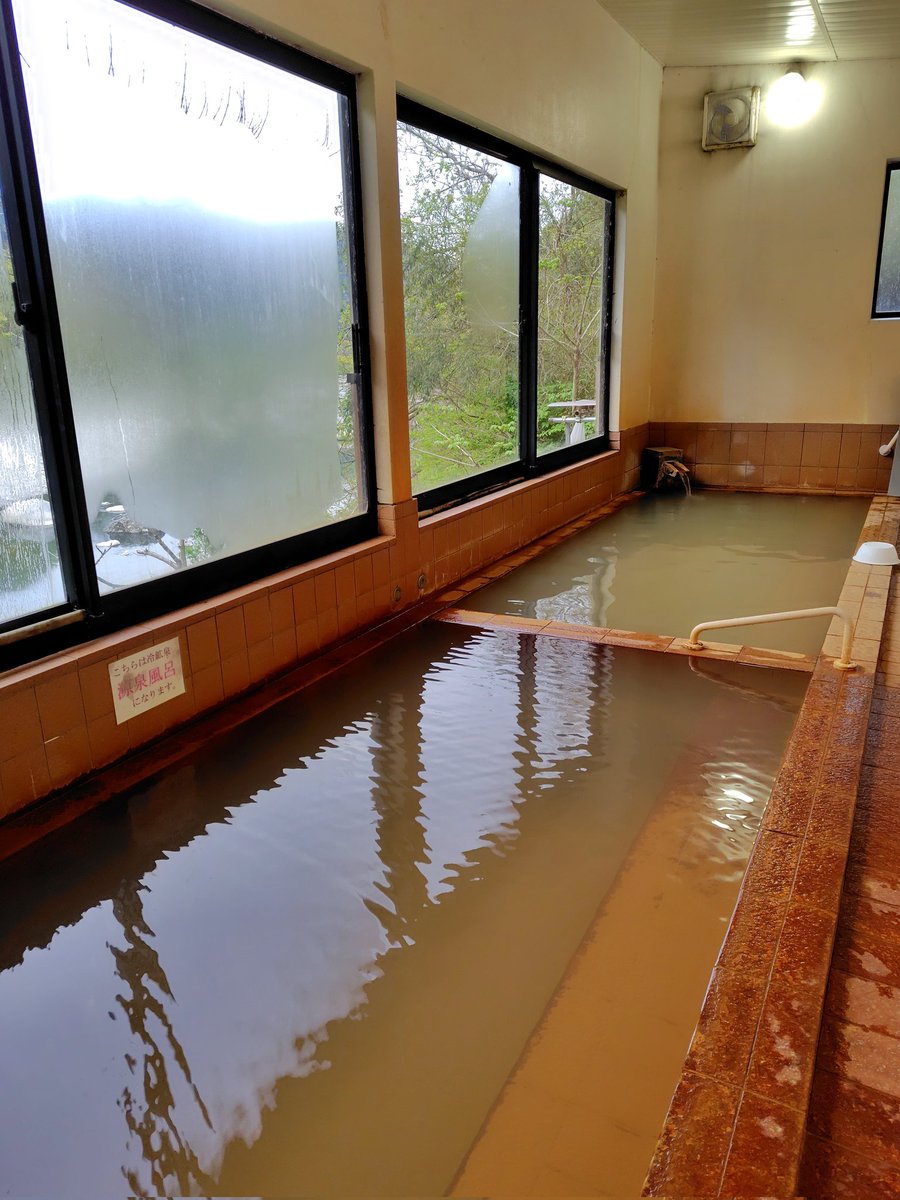 あずねぇ tweet media