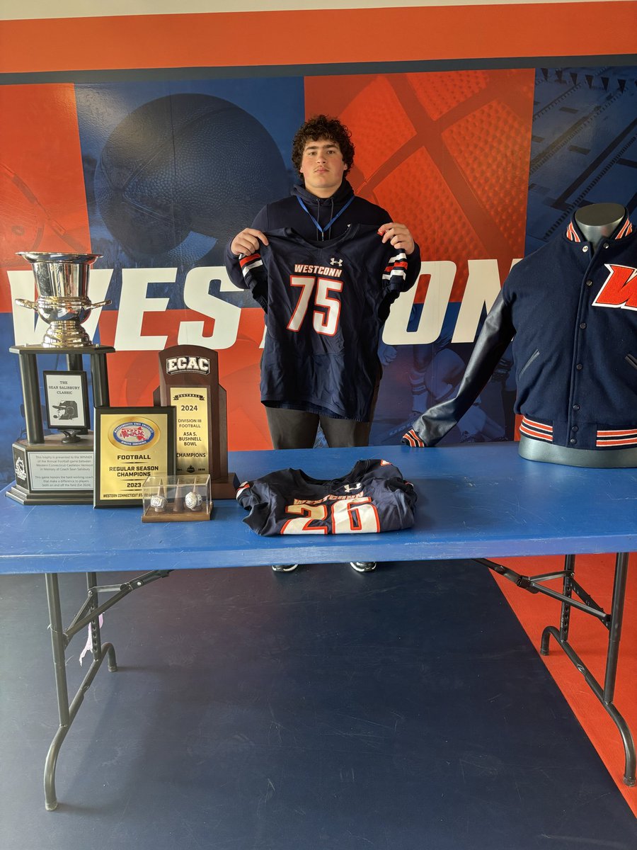 Logan Phillips tweet media
