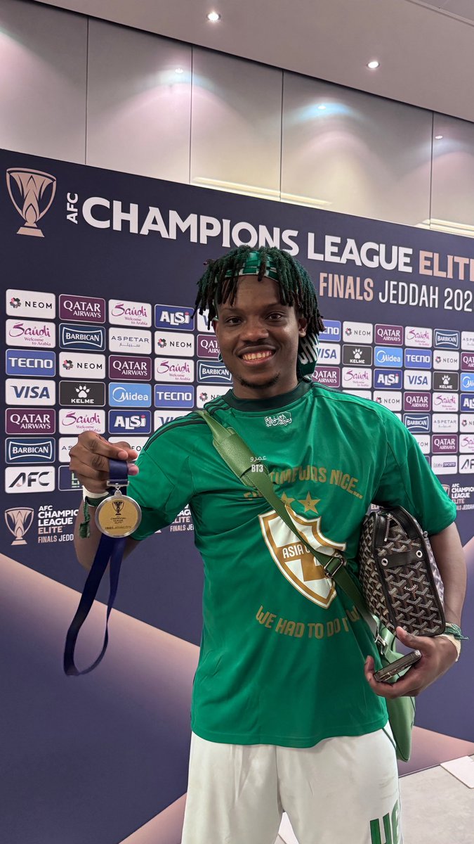 التغطيات مع عمرو tweet media