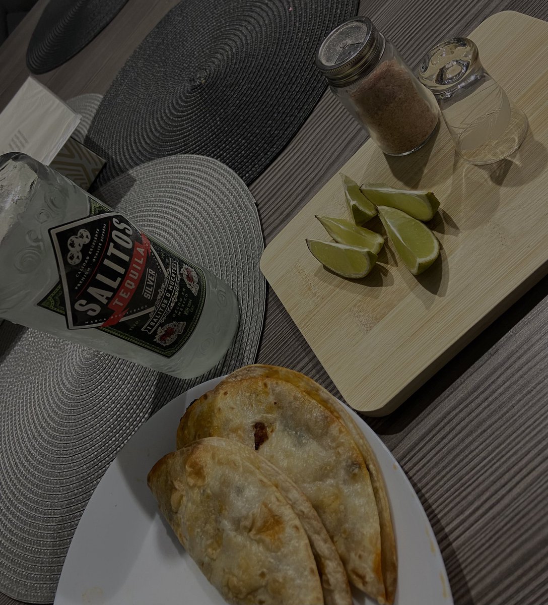 Hania🐝 tweet media