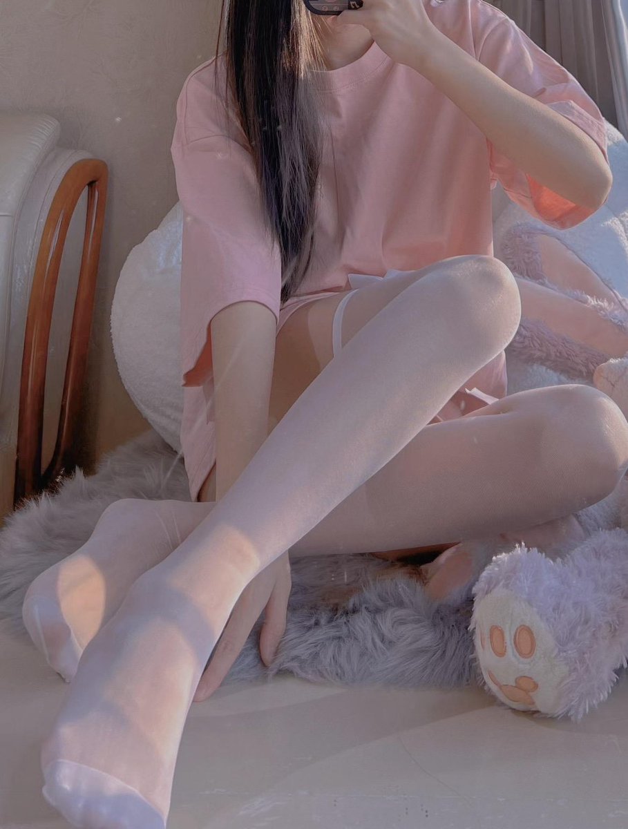 윤지아 tweet media