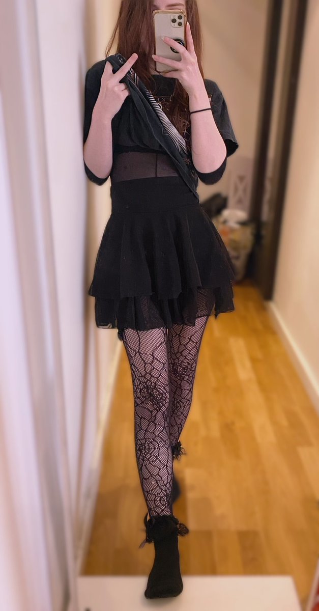 𝖘𝖊𝖗𝖆𝖓𝖆🩸April 15th tweet media