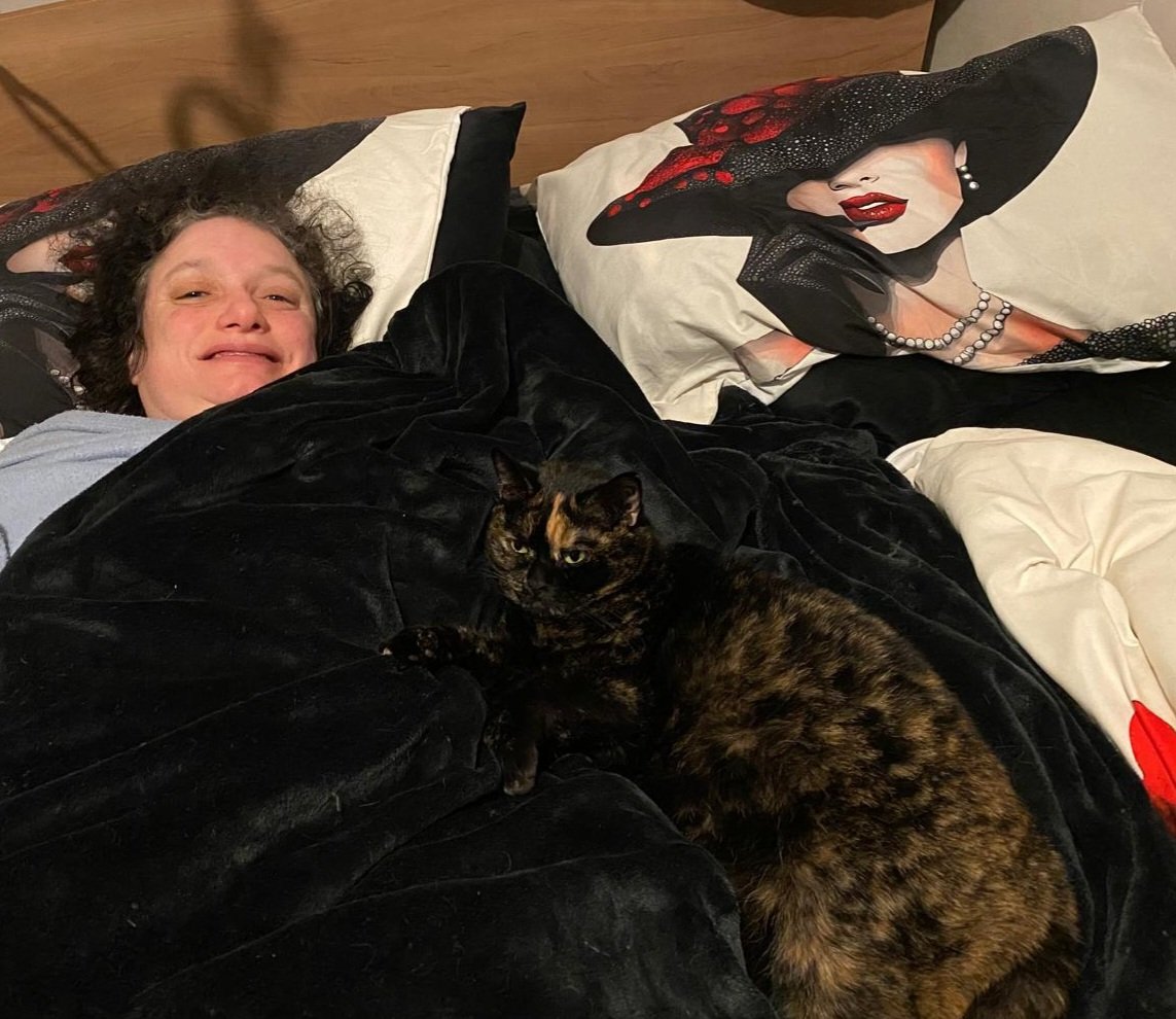 Sophie12001's tweet image. "Mes filles et moi"
#love #cat #together
#chat