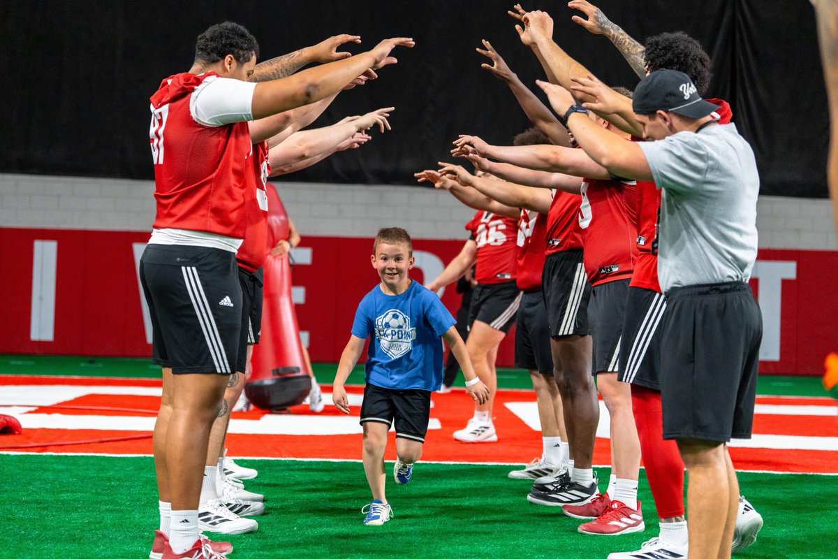South Dakota Football tweet media