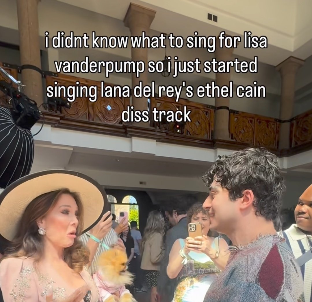 stanhub4u's tweet photo. Lana, the fact that Ethel doesn't give a shit about this diss must mean something. https://t.co/qk5EAJT4I1