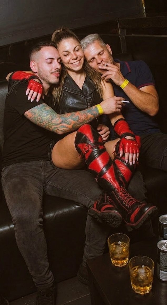 GabyTrans tweet media