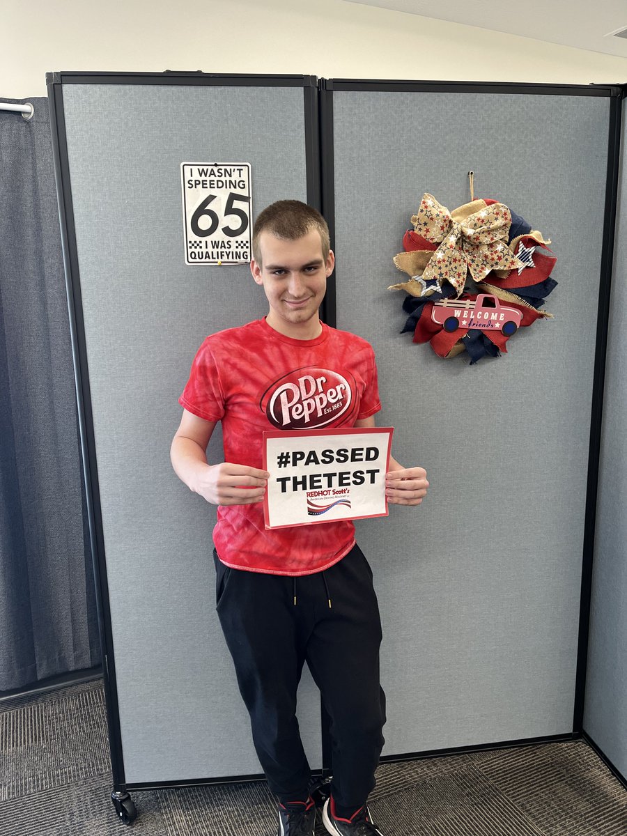 Way to pass your test, Noah!
Congrats!🎈🎊 🚗