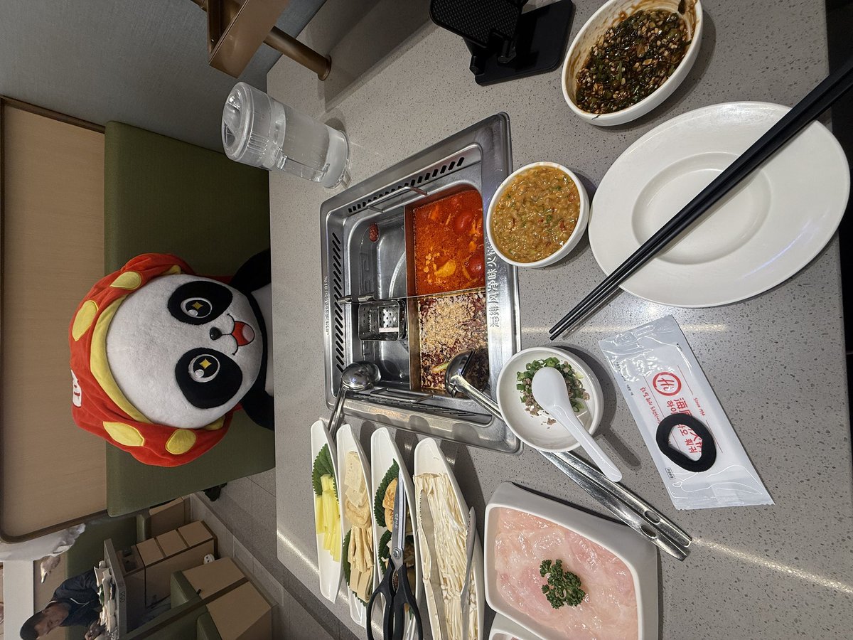 ccneencc's tweet photo. 재밋는 일주일 ^ ^ https://t.co/7TCzJqs6jv