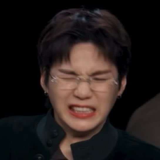 aish⁷ ー人ー •᷄ɞ•᷅ ⊙⊝⊜ tweet media